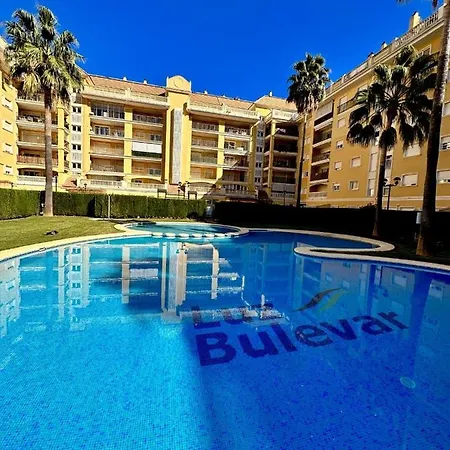 Lovely Denia, Piscina, Jacuzzi, Padel, Parking Дения