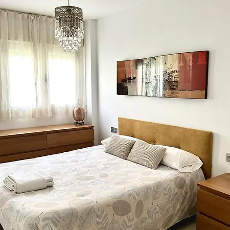 Апартаменты Lovely Denia, Piscina, Jacuzzi, Padel, Parking *