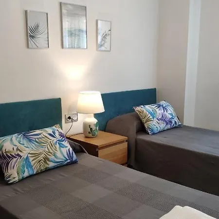 Apartment Lovely Denia, Piscina, Jacuzzi, Padel, Parking Denia
