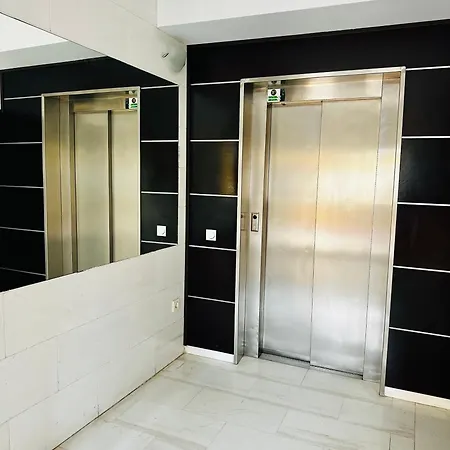 Lovely Denia, Piscina, Jacuzzi, Padel, Parking