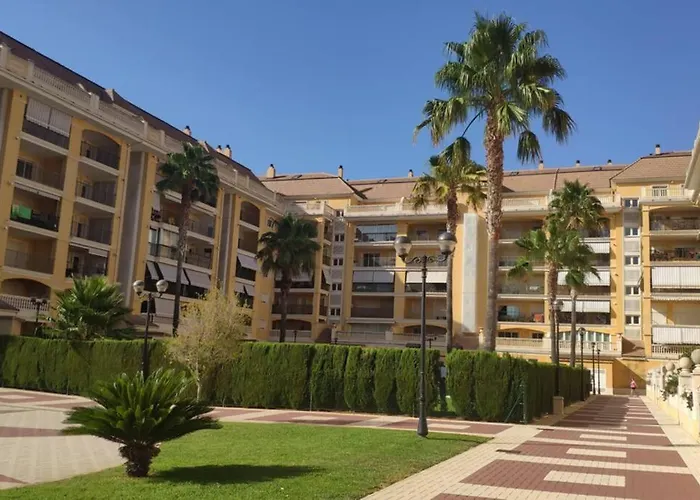 Lovely Denia, Piscina, Jacuzzi, Padel, Parking *