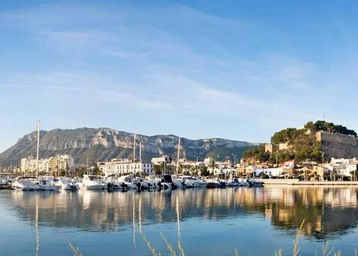 Lovely Denia, Piscina, Jacuzzi, Padel, Parking Денія