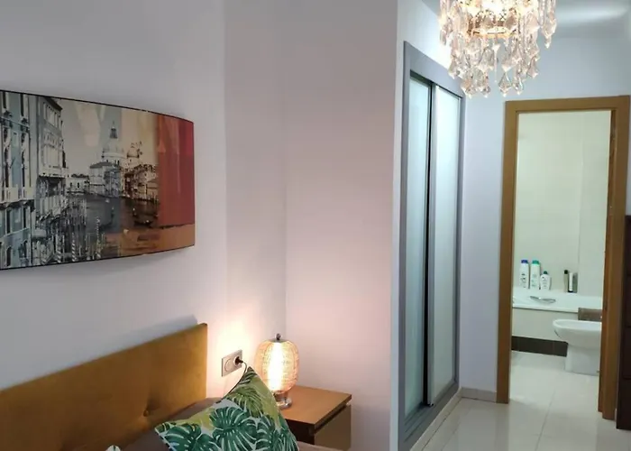 Lovely Denia, Piscina, Jacuzzi, Padel, Parking * Денія