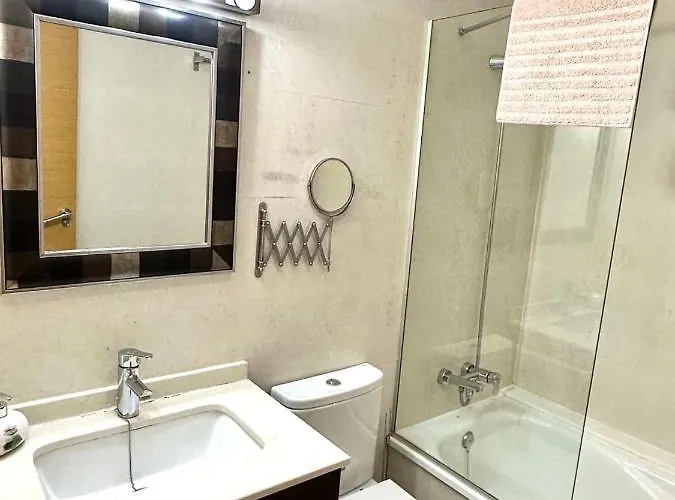 Апартаменти Lovely Denia, Piscina, Jacuzzi, Padel, Parking Денія