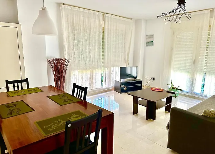 Lovely Denia, Piscina, Jacuzzi, Padel, Parking * Денія