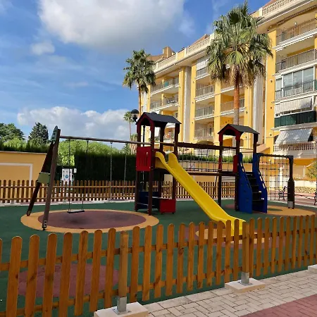 شقة Lovely Denia, Piscina, Jacuzzi, Padel, Parking دينايا